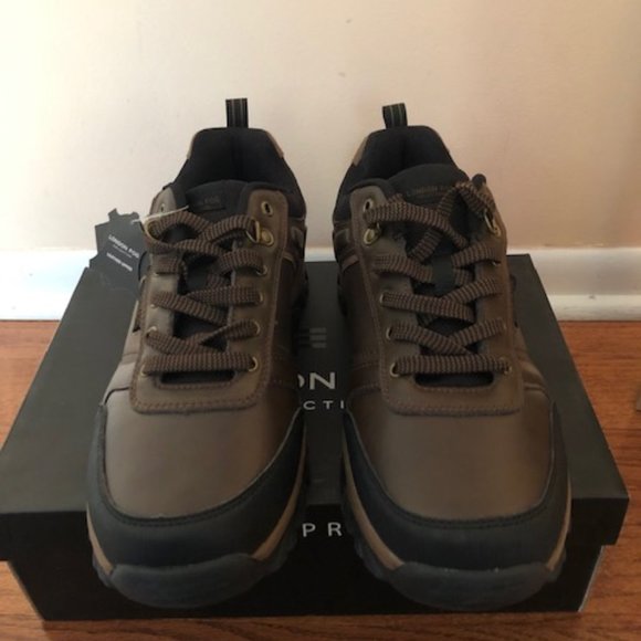 London Fog Hiking Leather Waterproof Low Shoes. - Picture 5 of 6